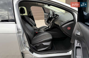 Хетчбек Ford Focus 2014 в 