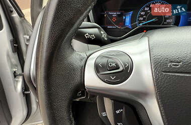 Хетчбек Ford Focus 2014 в 