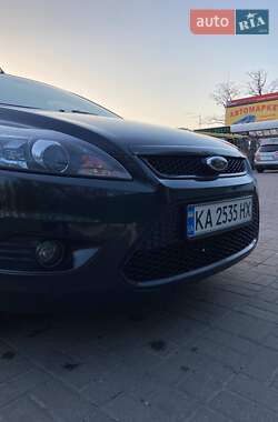 Хэтчбек Ford Focus 2009 в 