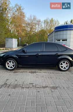 Хэтчбек Ford Focus 2009 в 