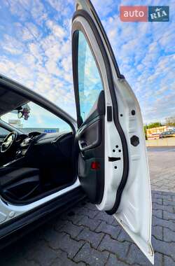 Хэтчбек Ford Focus 2017 в 