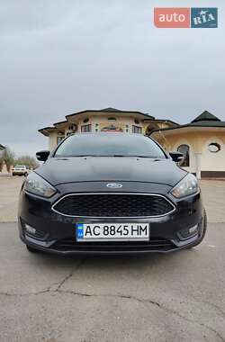 Седан Ford Focus 2015 в 