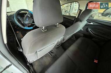 Седан Ford Focus 2015 в 