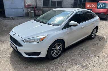 Седан Ford Focus 2015 в 