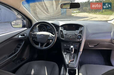 Седан Ford Focus 2015 в 