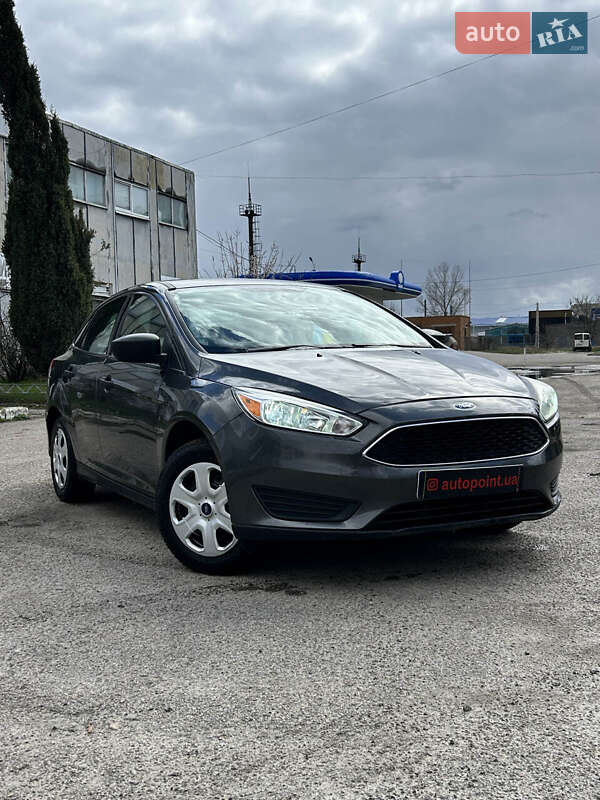 Седан Ford Focus 2015 в Сумах