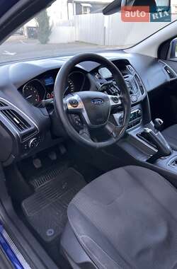 Седан Ford Focus 2014 в 