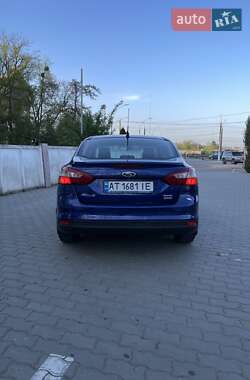Седан Ford Focus 2014 в 