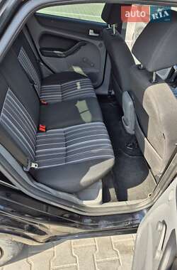 Хетчбек Ford Focus 2009 в 