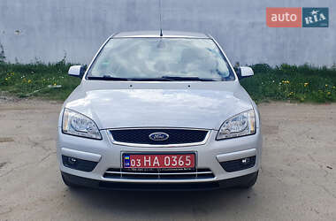 Хэтчбек Ford Focus 2007 в 