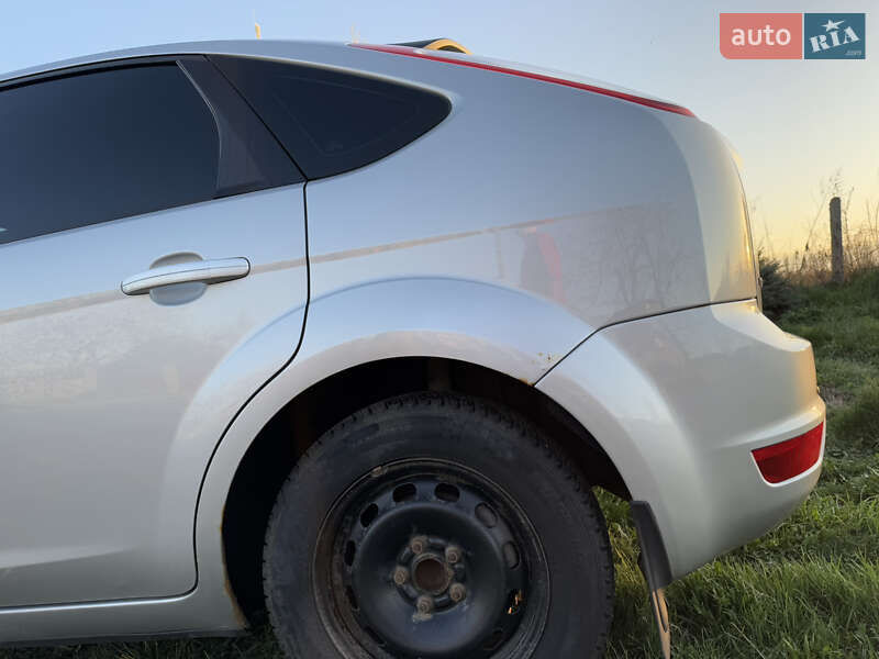 Хэтчбек Ford Focus 2008 в Виннице