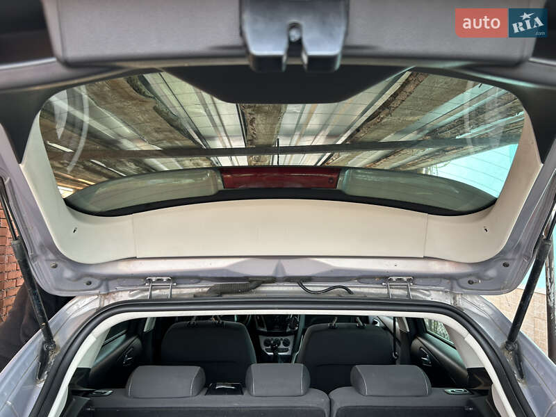 Хэтчбек Ford Focus 2013 в Днепре фото 18 Хэтчбек Ford Focus 2013 в Днепре