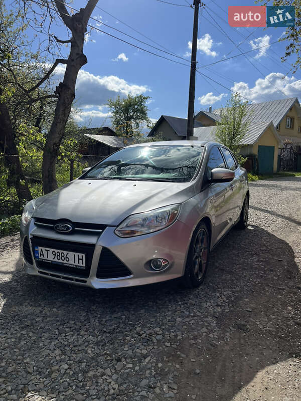 Седан Ford Focus 2014 в 