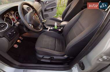 Хэтчбек Ford Focus 2009 в 