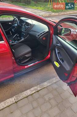 Универсал Ford Focus 2011 в 