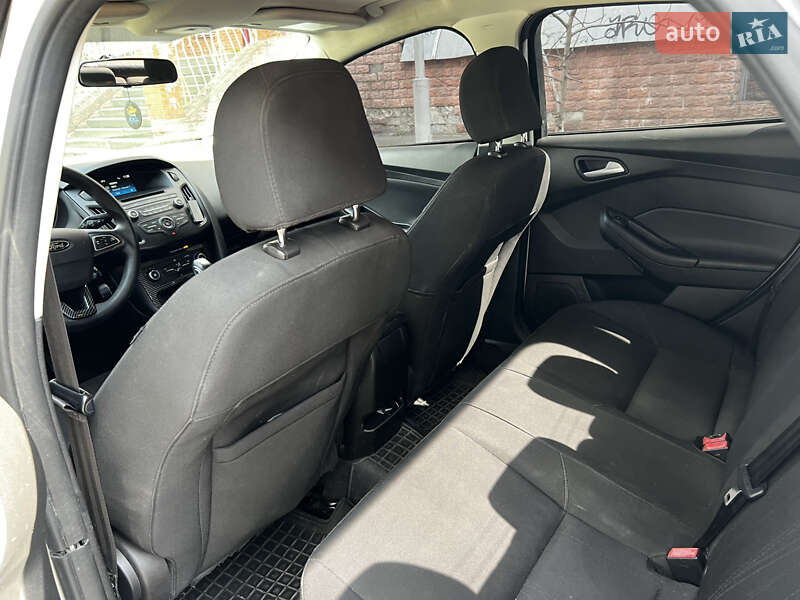 Седан Ford Focus 2015 в Киеве