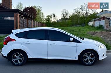 Хетчбек Ford Focus 2014 в 