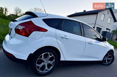 Хетчбек Ford Focus 2014 в 