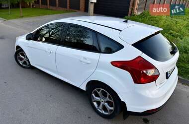 Хетчбек Ford Focus 2014 в 