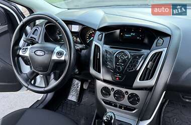 Хетчбек Ford Focus 2014 в 