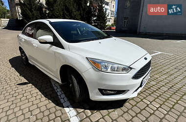 Седан Ford Focus 2015 в 