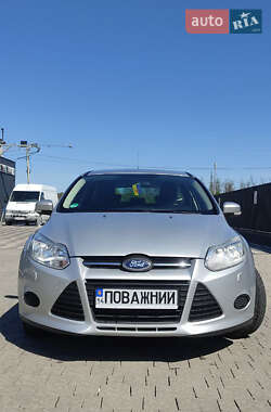 Универсал Ford Focus 2012 в 