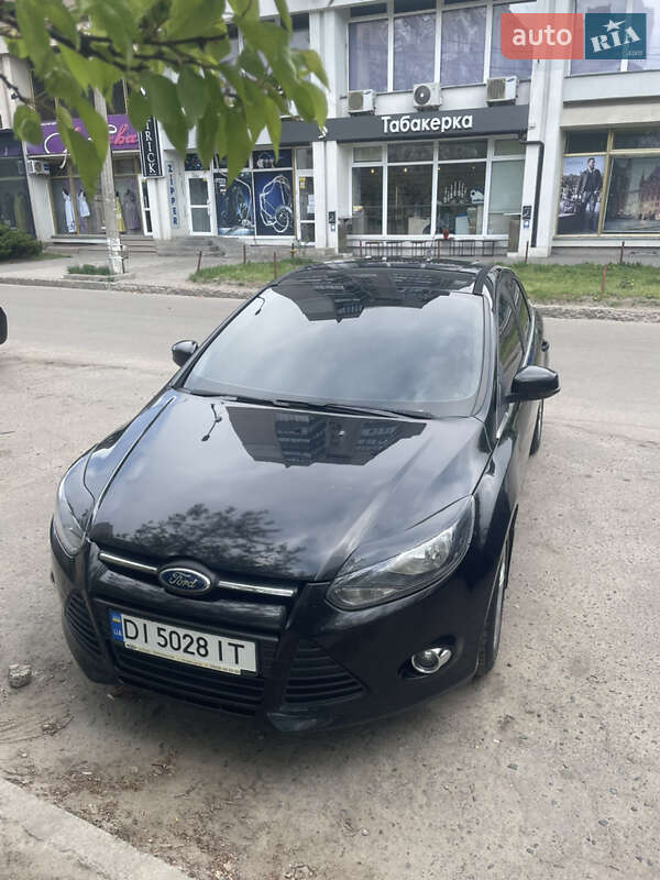 Седан Ford Focus 2013 в 