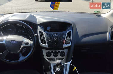 Универсал Ford Focus 2012 в 