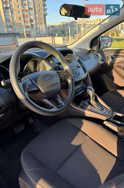 Седан Ford Focus 2016 в 