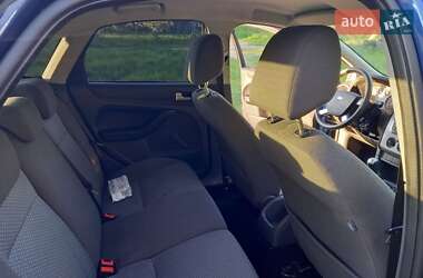 Хэтчбек Ford Focus 2007 в 