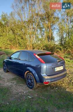 Хэтчбек Ford Focus 2007 в 