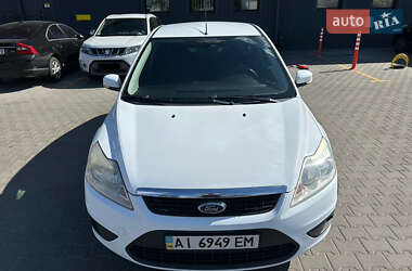Хетчбек Ford Focus 2011 в 