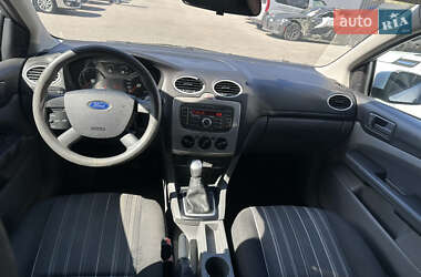 Хетчбек Ford Focus 2011 в 