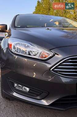 Седан Ford Focus 2017 в 