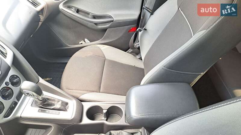 Седан Ford Focus 2014 в Киеве