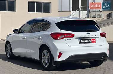 Хэтчбек Ford Focus 2019 в 