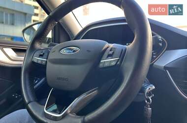 Хэтчбек Ford Focus 2019 в 
