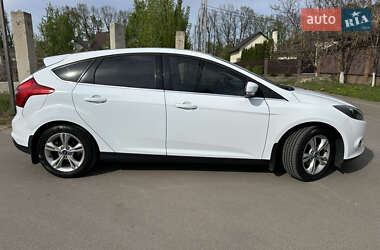 Хэтчбек Ford Focus 2013 в 