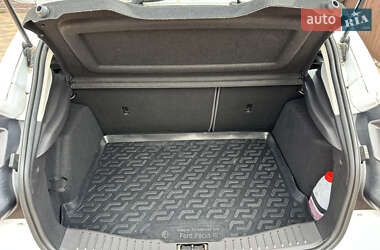 Хэтчбек Ford Focus 2013 в 