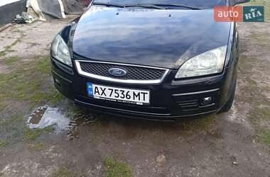 Седан Ford Focus 2006 в Краснограді