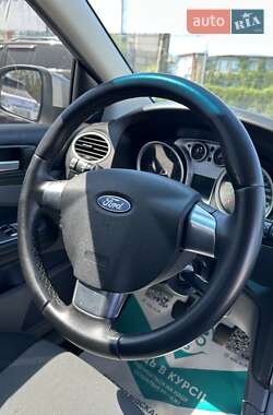 Универсал Ford Focus 2010 в 