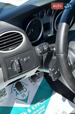 Универсал Ford Focus 2010 в 