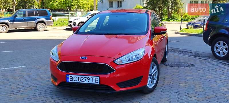 Седан Ford Focus 2015 в 