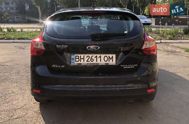 Хэтчбек Ford Focus 2013 в 