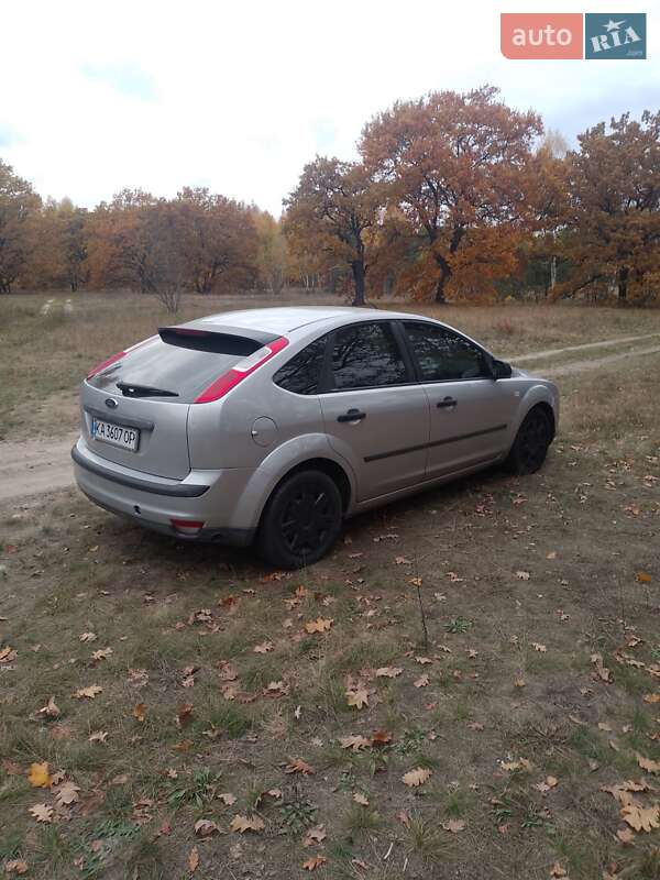 Хэтчбек Ford Focus 2007 в Киеве