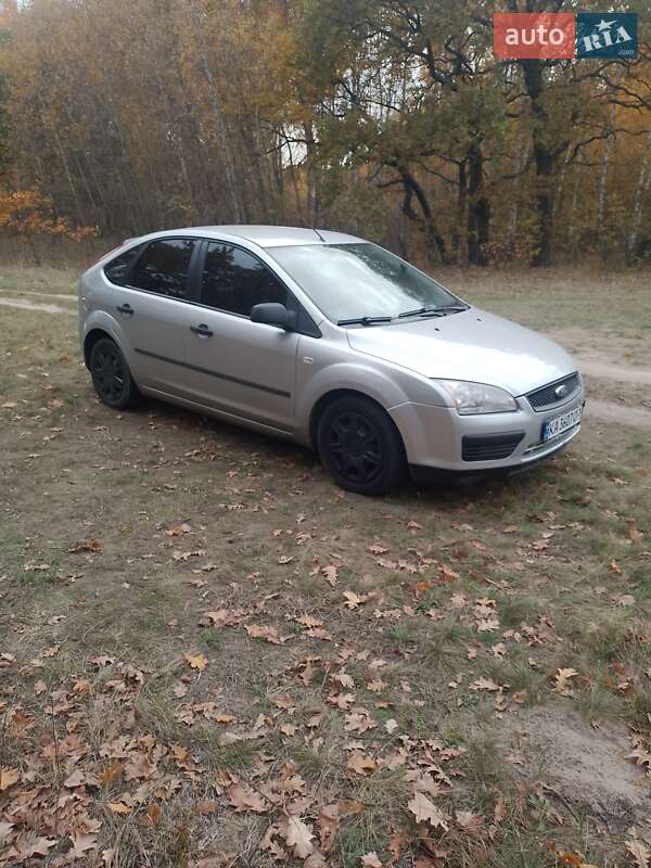 Хэтчбек Ford Focus 2007 в Киеве