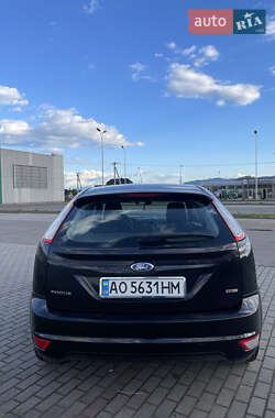 Хетчбек Ford Focus 2010 в 