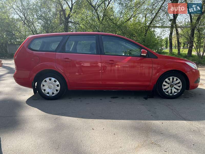 Универсал Ford Focus 2009 в Калуше
