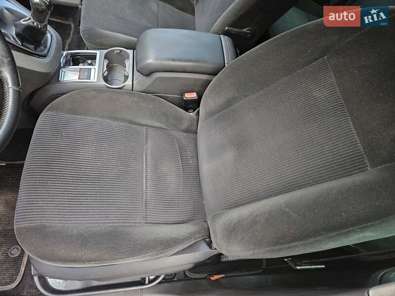 Универсал Ford Focus 2004 в Киеве фото 16 Универсал Ford Focus 2004 в Киеве