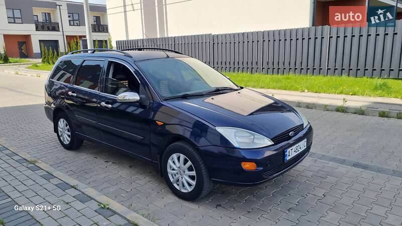 Ford Focus 2000